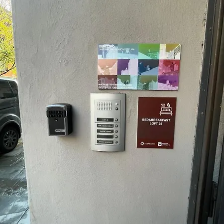 Loft25 فندق مبيت وإفطار بريشا